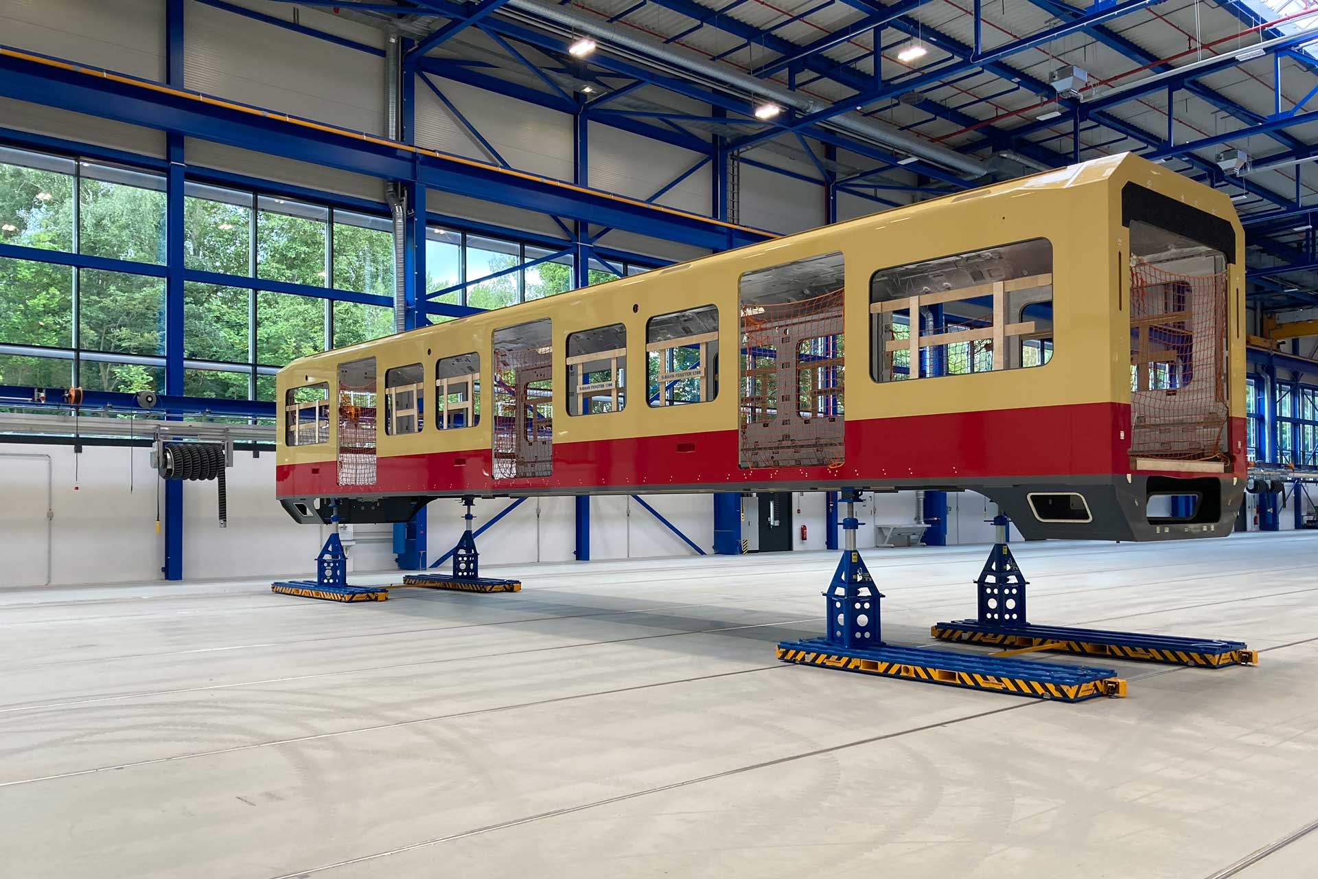 Transport systems ﻿for bus and rail production