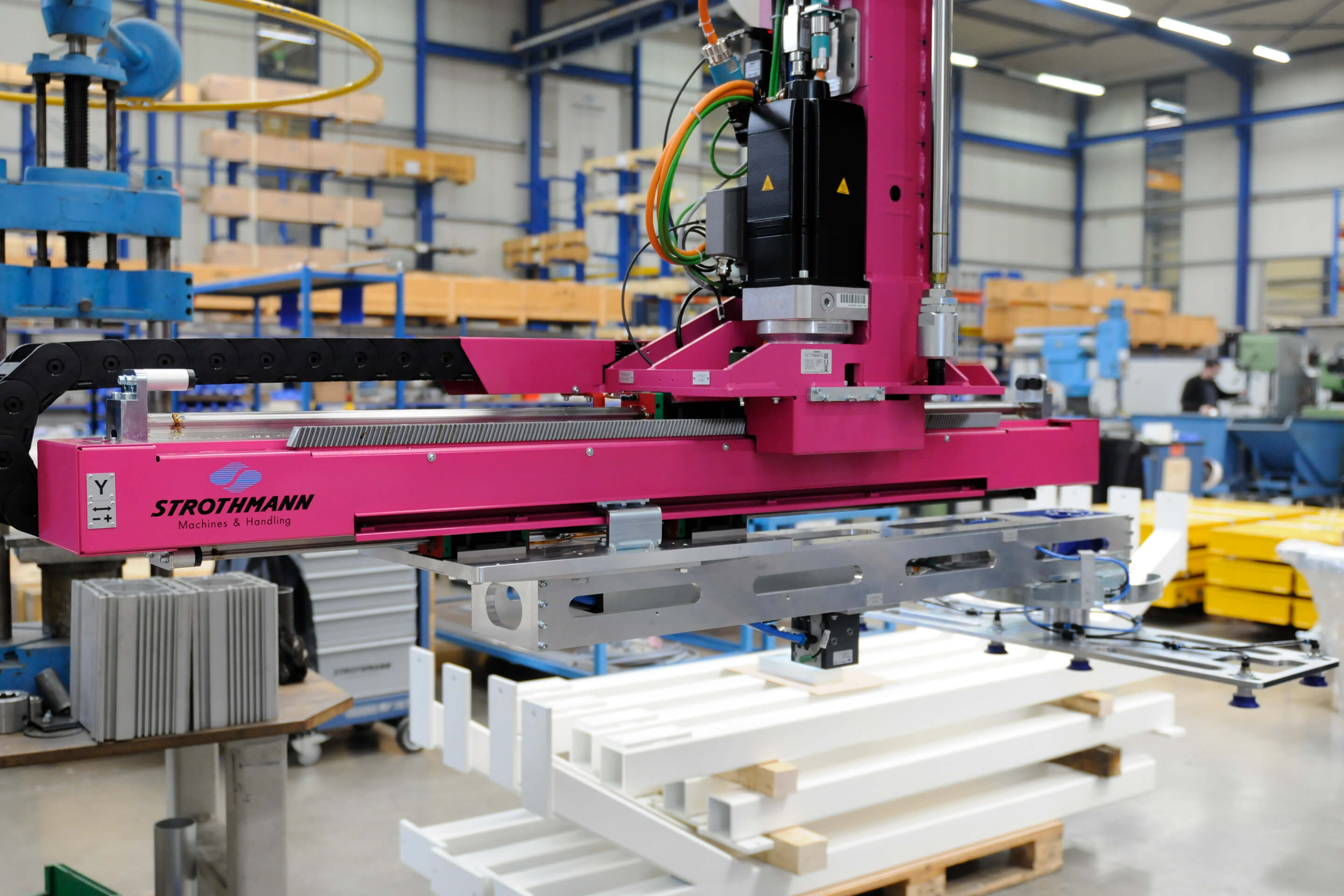 Traverserend portaalrobotsysteem